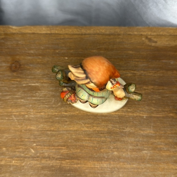 Vintage Hummel “Just Restin” 112 3/0 TMK-4
W. Germany 1938 4” Figurine - Picture 2 of 7